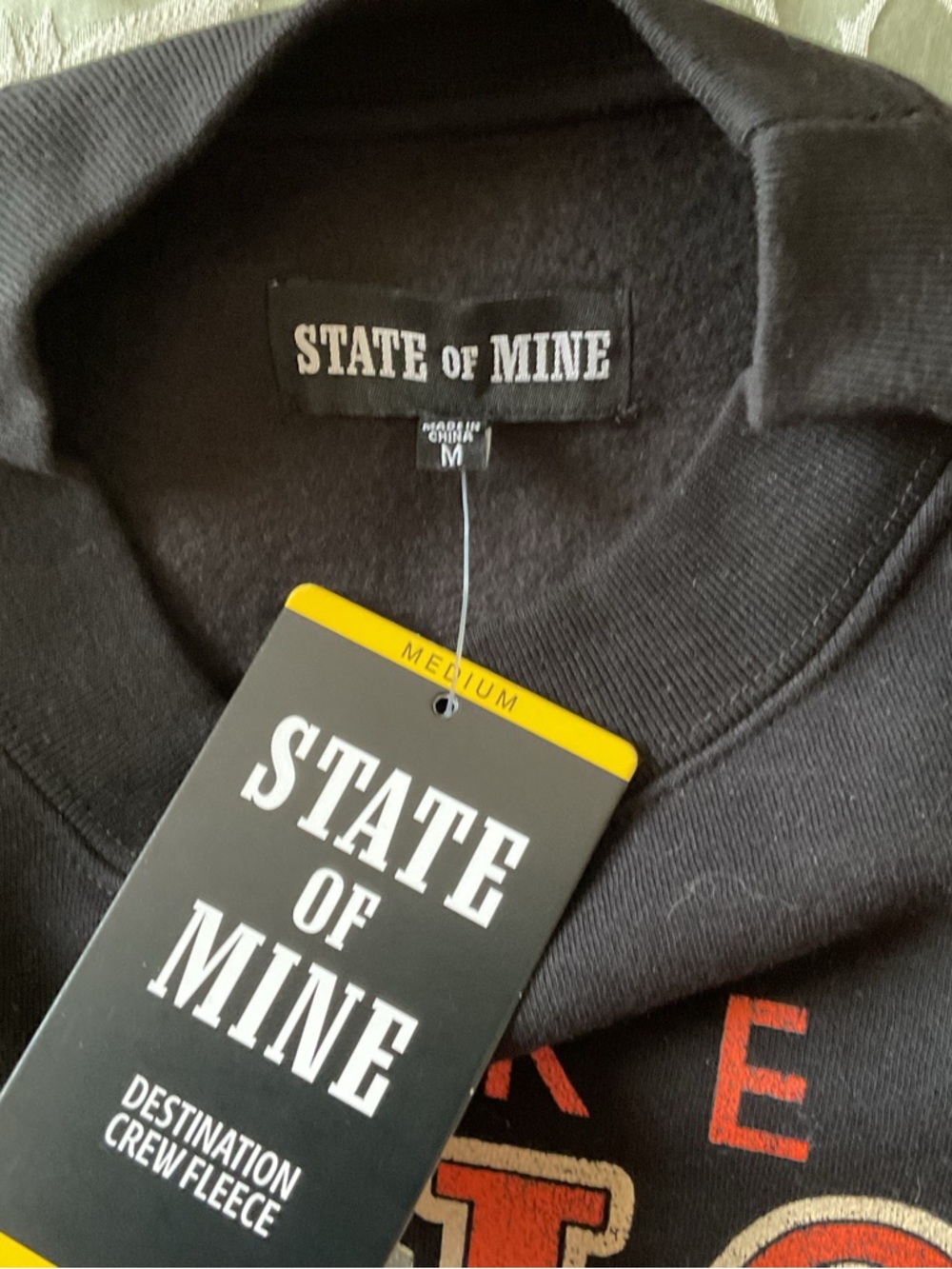 Lake Tahoe Graphic Black Men's Sweatshirt - Picture 7 of 7